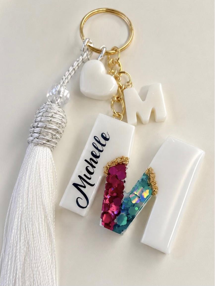 Personalised Geode Initial Letter Keychain – Black or White, Custom Name & Glitter Colours