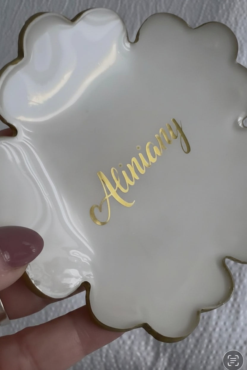 Personalised Resin Flower Bowl – Gold Flakes Jewellery Dish, Ring Holder & Elegant Wedding Favour