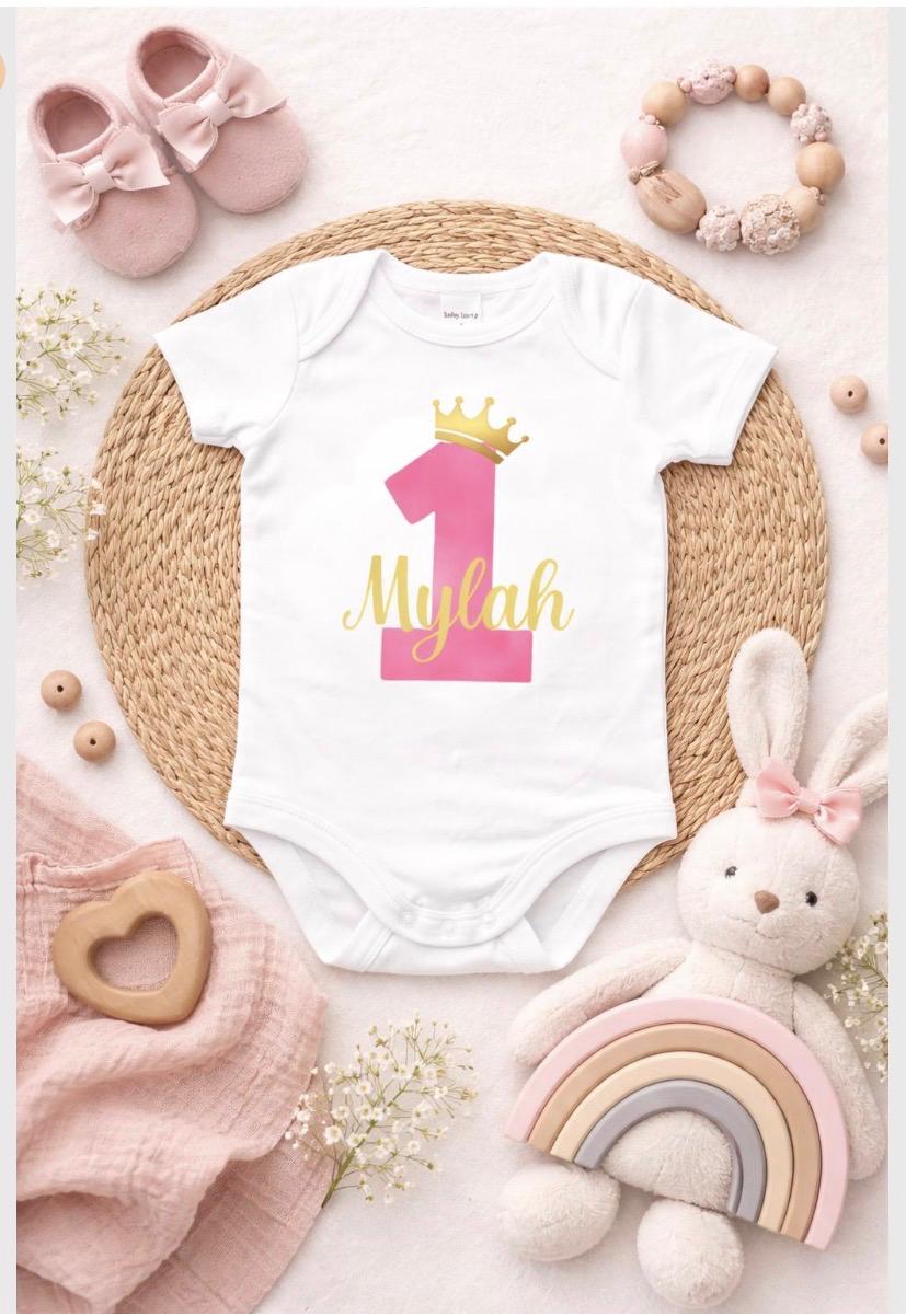 Personalised First Birthday Bodysuit for a GIRL – Crown Number 1 Baby Onesie
