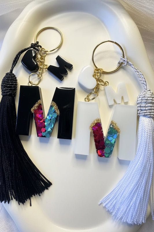 Personalised Geode Initial Letter Keychain – Black or White, Custom Name & Glitter Colours