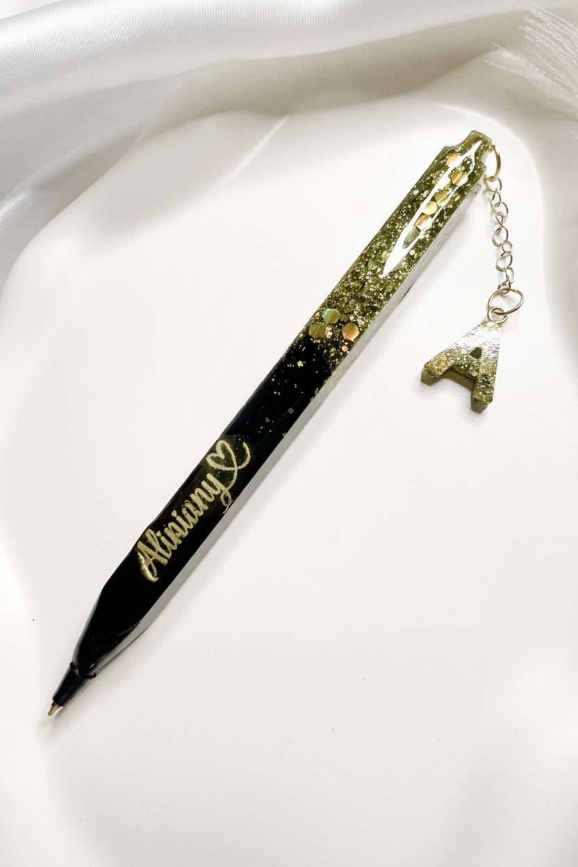 Personalised Black Refillable Glitter Resin Pen – Gift box