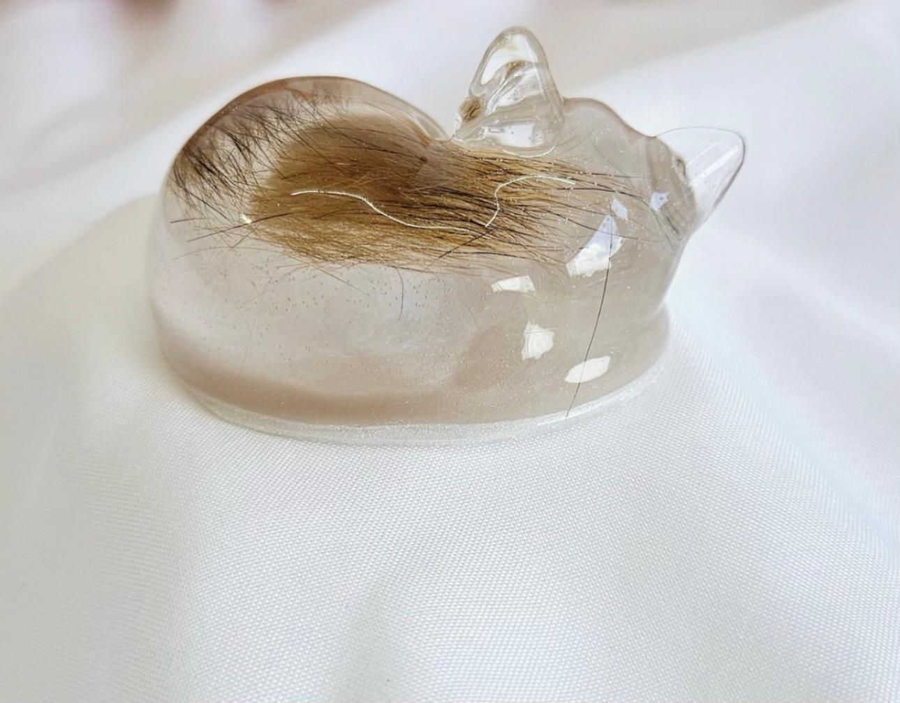 Personalised Cat Memorial Resin Figurine | Fur & Ash Keepsake